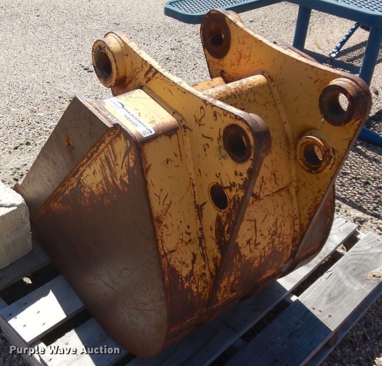 image for item HA9489 23"W excavator bucket