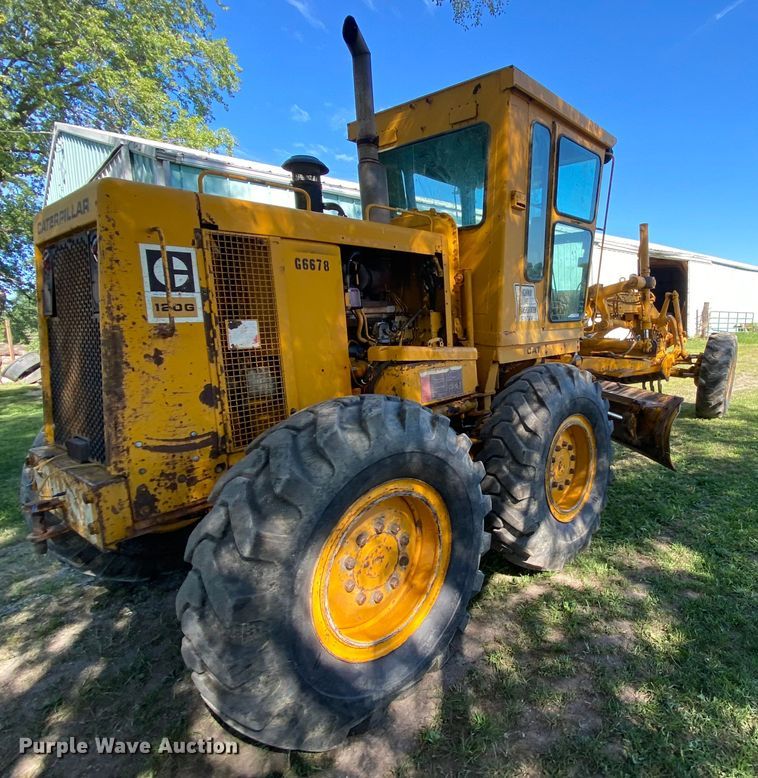 image for item HA9550 1983 Caterpillar 120G  motor grader