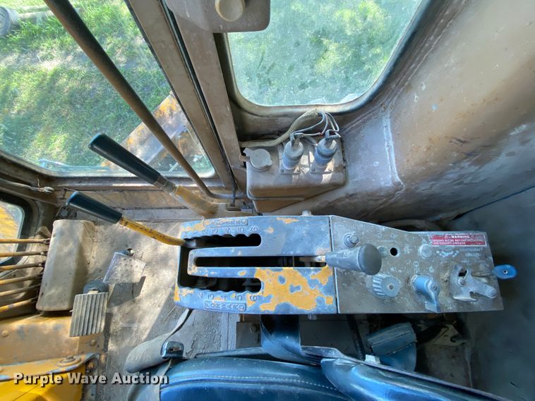 image for item HA9550 1983 Caterpillar 120G  motor grader