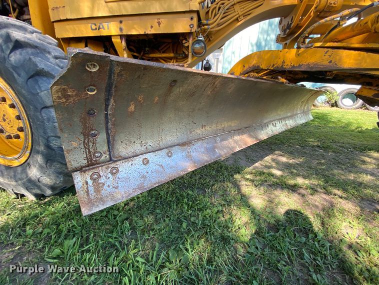 image for item HA9550 1983 Caterpillar 120G  motor grader