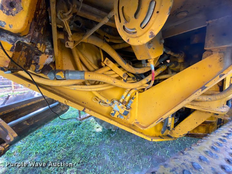 image for item HA9550 1983 Caterpillar 120G  motor grader
