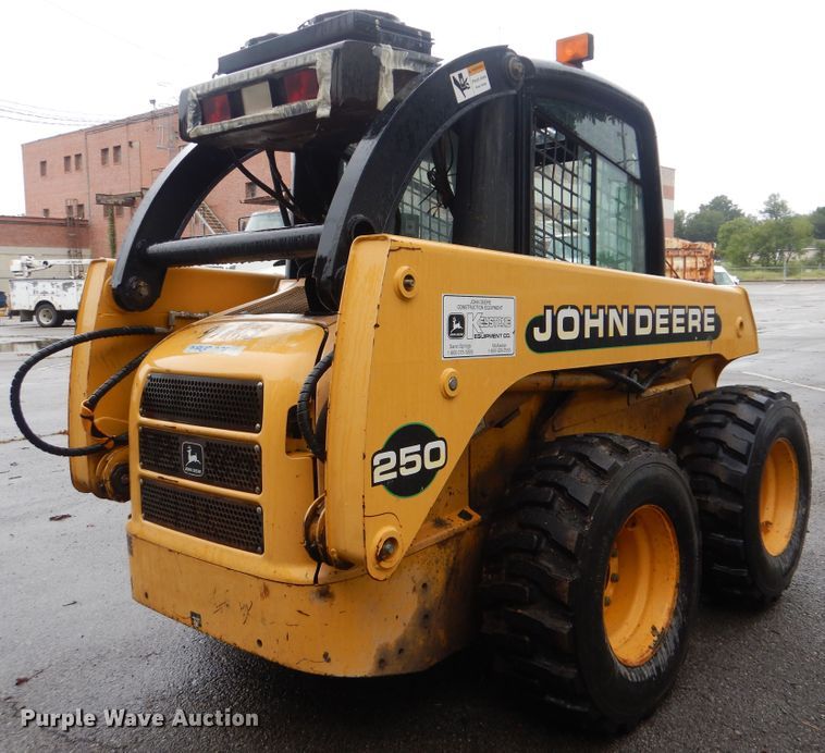 image for item HA9624 1999 John Deere 250  skid steer loader