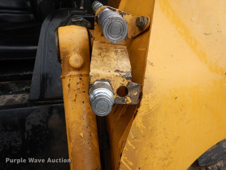 image for item HA9624 1999 John Deere 250  skid steer loader