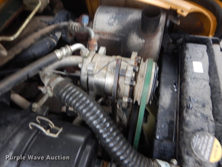 image for item HA9624 1999 John Deere 250  skid steer loader