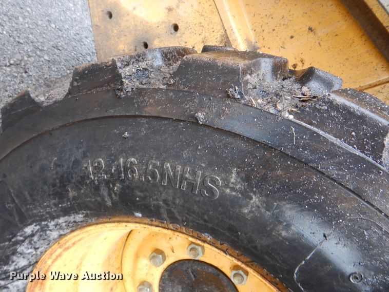 image for item HA9624 1999 John Deere 250  skid steer loader