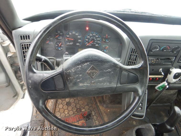 image for item HA9626 2006 International 4300  utility truck