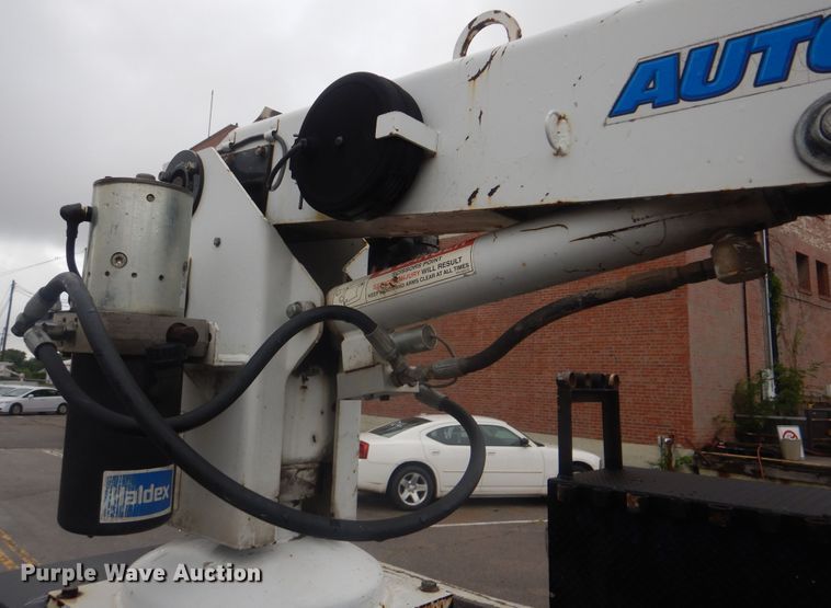 image for item HA9626 2006 International 4300  utility truck