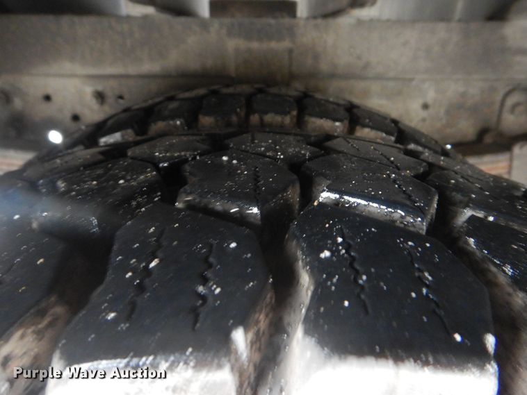 image for item HA9626 2006 International 4300  utility truck