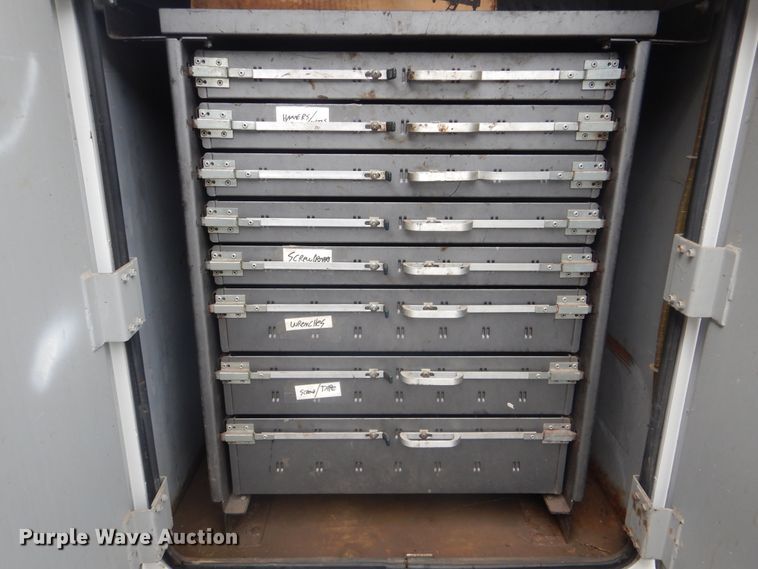 image for item HA9627 2005 International 4300  utility truck