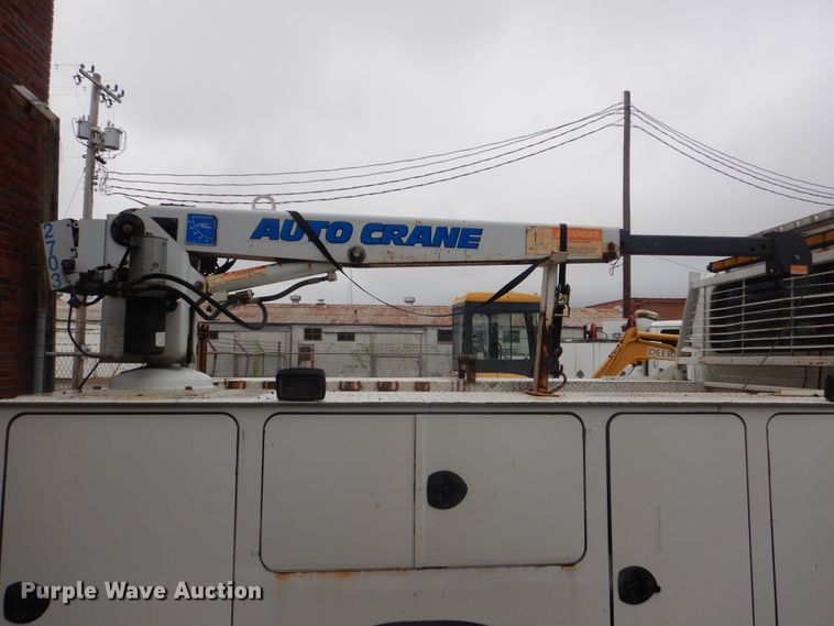 image for item HA9627 2005 International 4300  utility truck