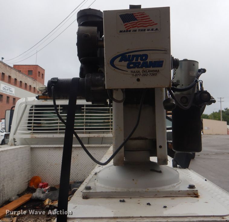 image for item HA9627 2005 International 4300  utility truck