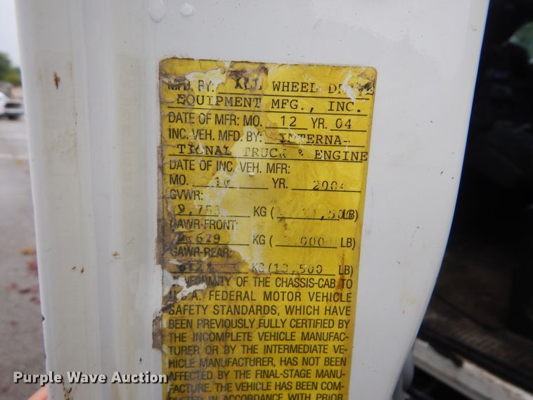 image for item HA9627 2005 International 4300  utility truck