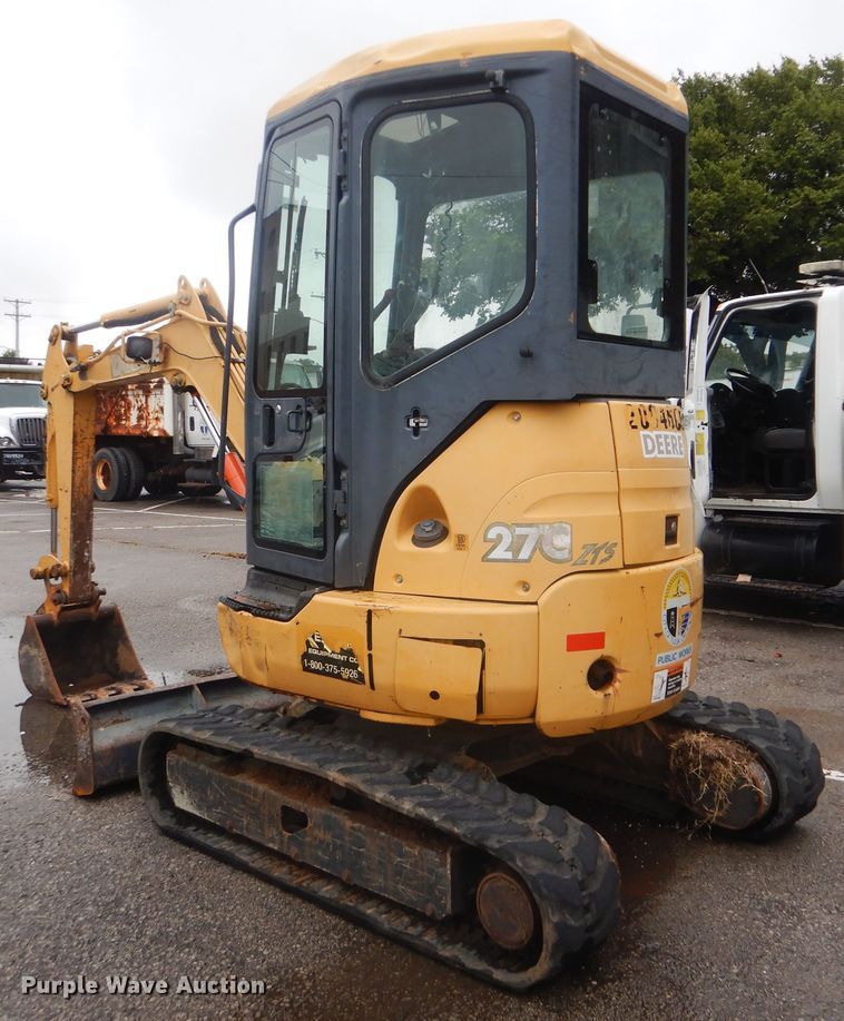 image for item HA9628 2005 John Deere 27C ZTS  mini excavator