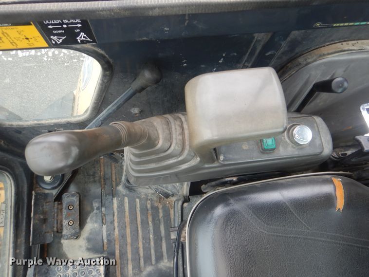 image for item HA9628 2005 John Deere 27C ZTS  mini excavator