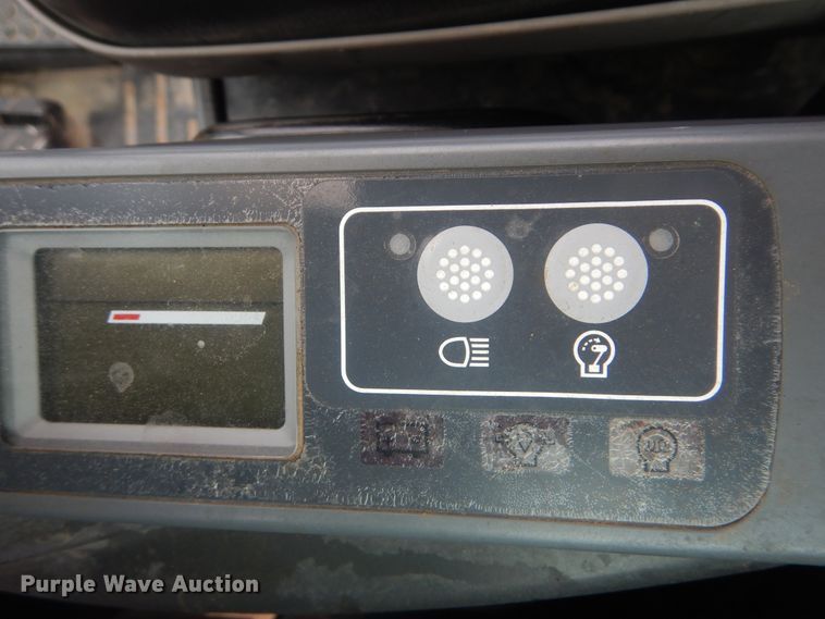 image for item HA9628 2005 John Deere 27C ZTS  mini excavator