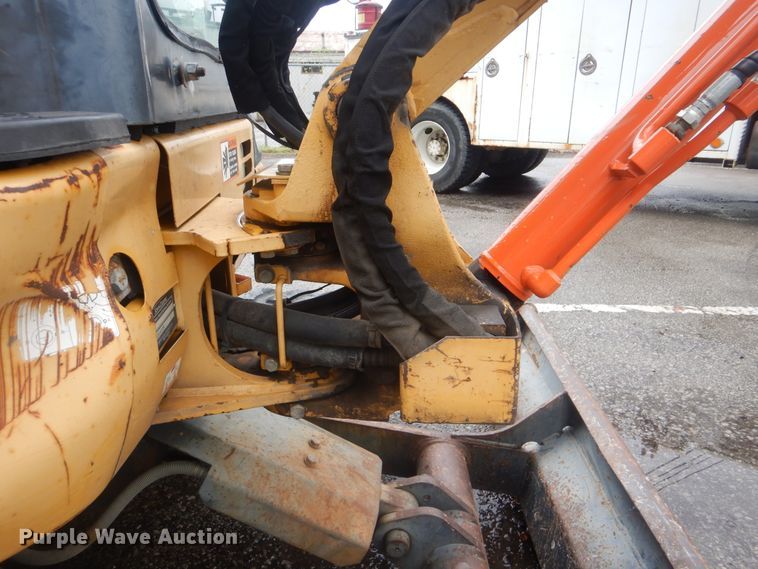 image for item HA9628 2005 John Deere 27C ZTS  mini excavator