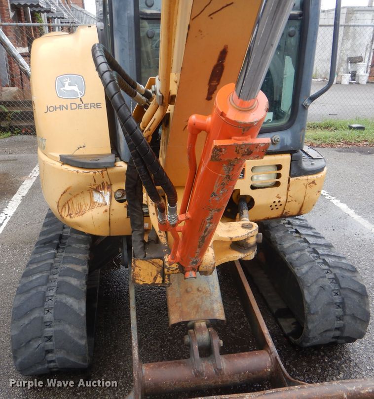 image for item HA9628 2005 John Deere 27C ZTS  mini excavator