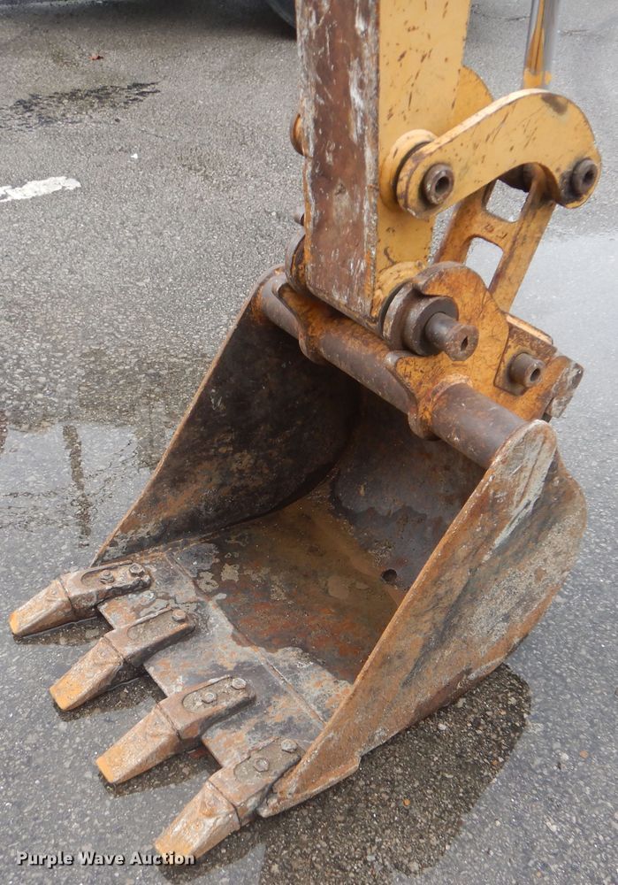 image for item HA9628 2005 John Deere 27C ZTS  mini excavator