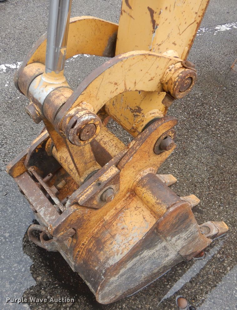 image for item HA9628 2005 John Deere 27C ZTS  mini excavator