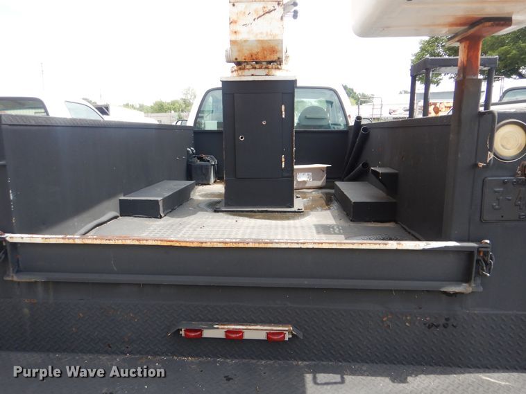 image for item HA9634 1999 Ford F450 Super Duty  bucket truck