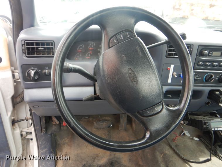 image for item HA9634 1999 Ford F450 Super Duty  bucket truck