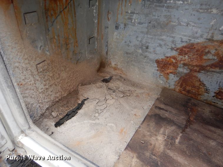 image for item HA9634 1999 Ford F450 Super Duty  bucket truck