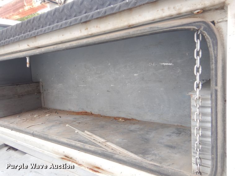 image for item HA9634 1999 Ford F450 Super Duty  bucket truck