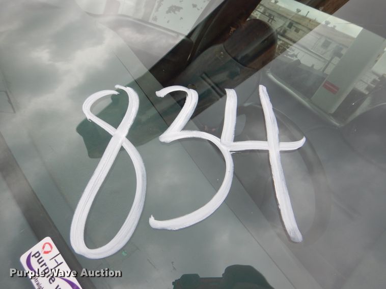 image for item HA9634 1999 Ford F450 Super Duty  bucket truck