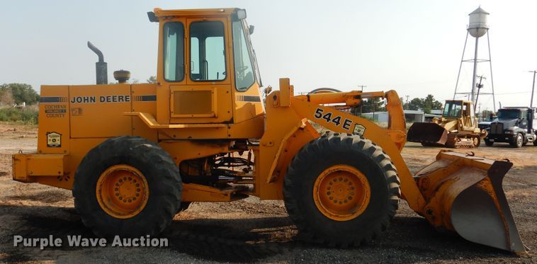 image for item HB9029 1988 John Deere 544E  wheel loader
