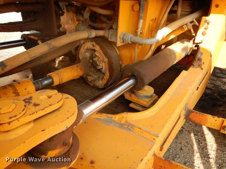 image for item HB9029 1988 John Deere 544E  wheel loader