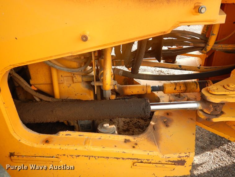 image for item HB9029 1988 John Deere 544E  wheel loader