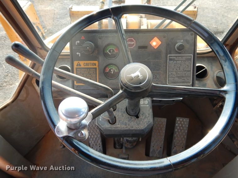 image for item HB9029 1988 John Deere 544E  wheel loader