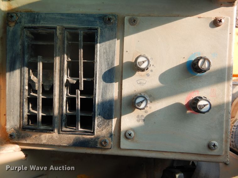 image for item HB9029 1988 John Deere 544E  wheel loader