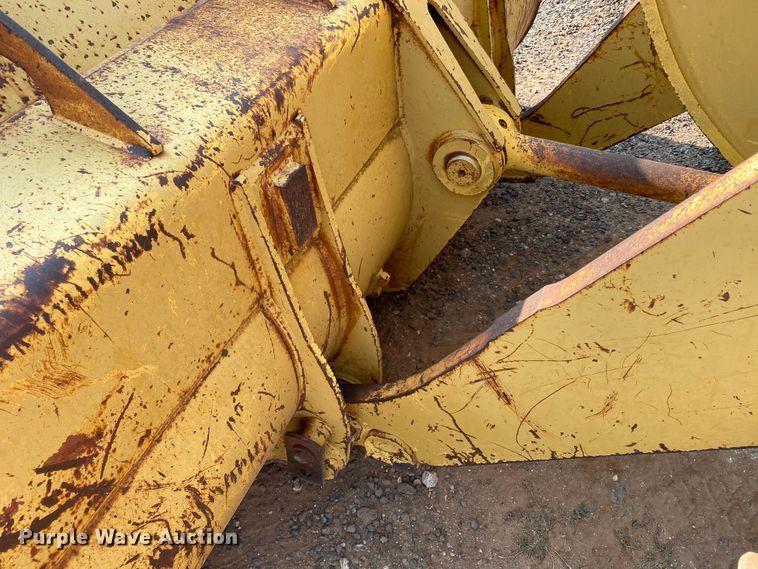 image for item HB9030 1991 Caterpillar 953  track loader