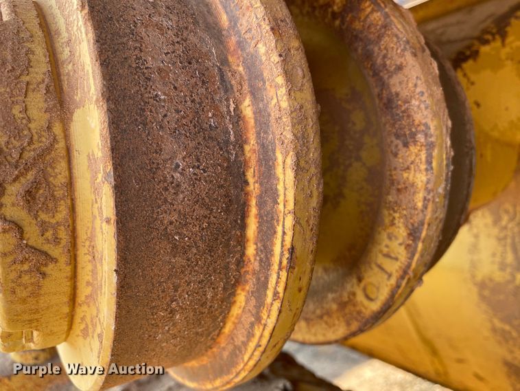 image for item HB9030 1991 Caterpillar 953  track loader