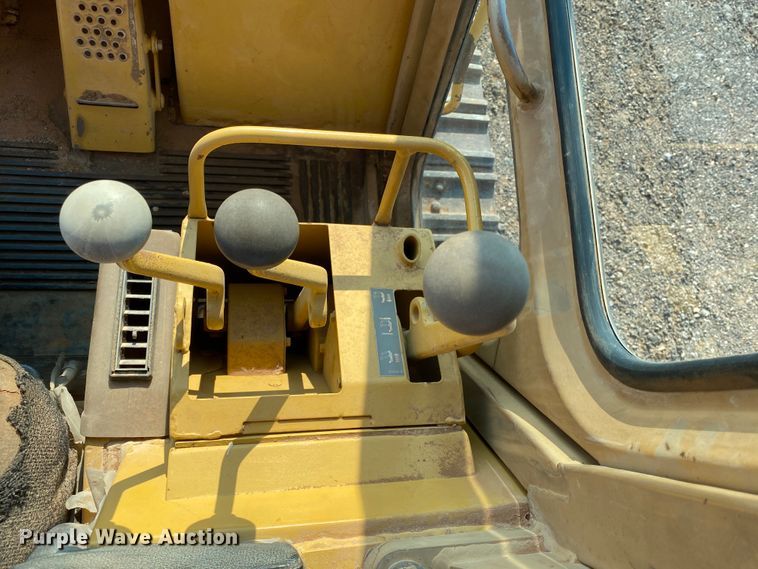 image for item HB9030 1991 Caterpillar 953  track loader