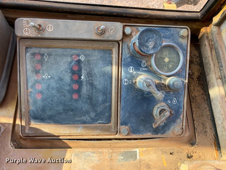 image for item HB9030 1991 Caterpillar 953  track loader