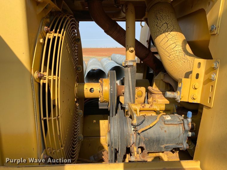 image for item HB9030 1991 Caterpillar 953  track loader