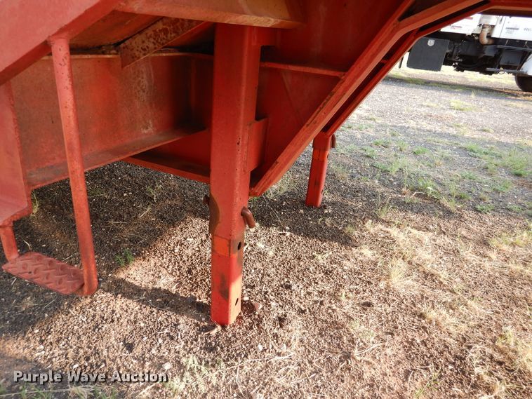 image for item HB9032 1981 Vulcan equipment trailer