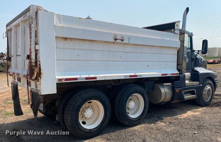 image for item HB9033 1990 Kenworth T660  dump truck