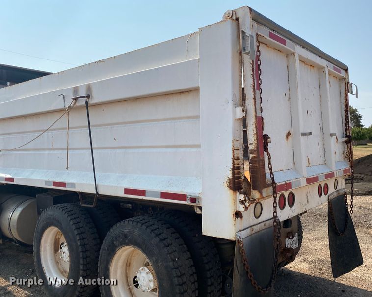 image for item HB9033 1990 Kenworth T660  dump truck