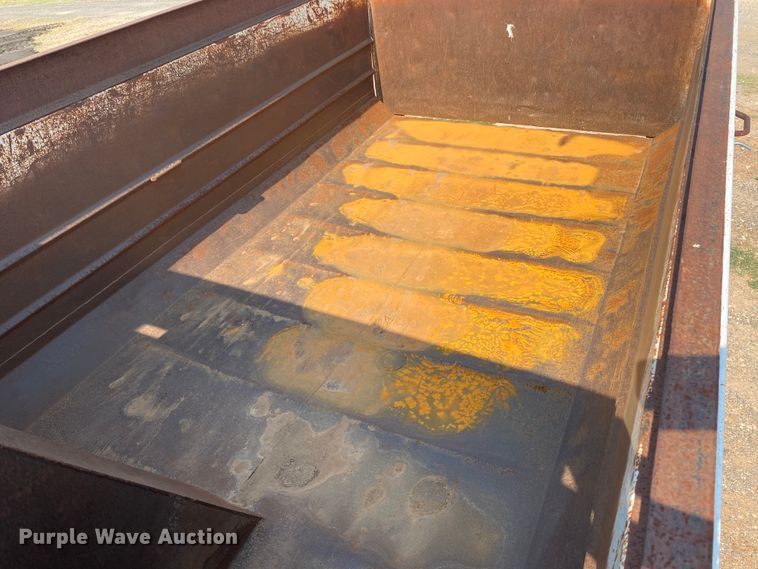 image for item HB9033 1990 Kenworth T660  dump truck