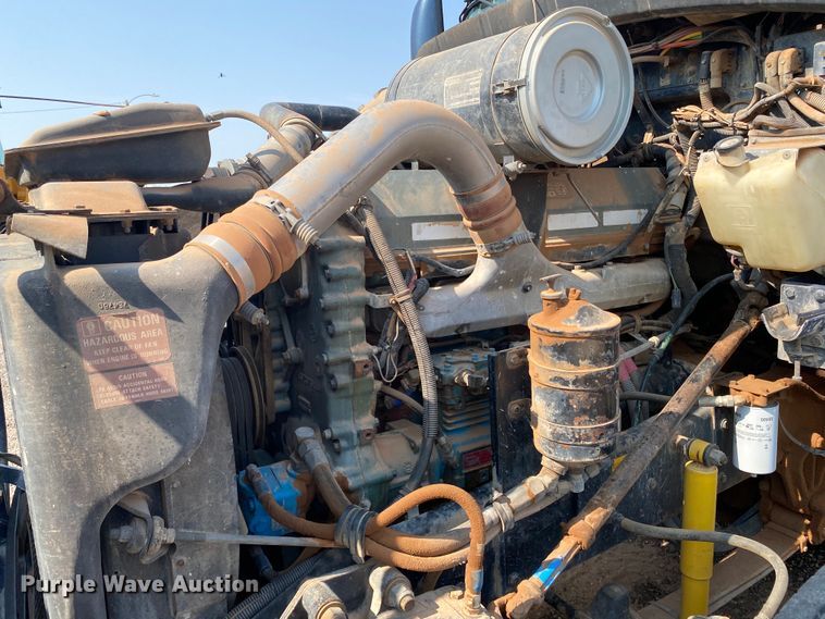 image for item HB9033 1990 Kenworth T660  dump truck