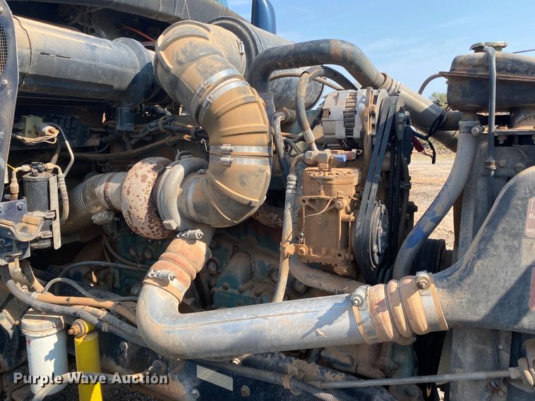 image for item HB9033 1990 Kenworth T660  dump truck