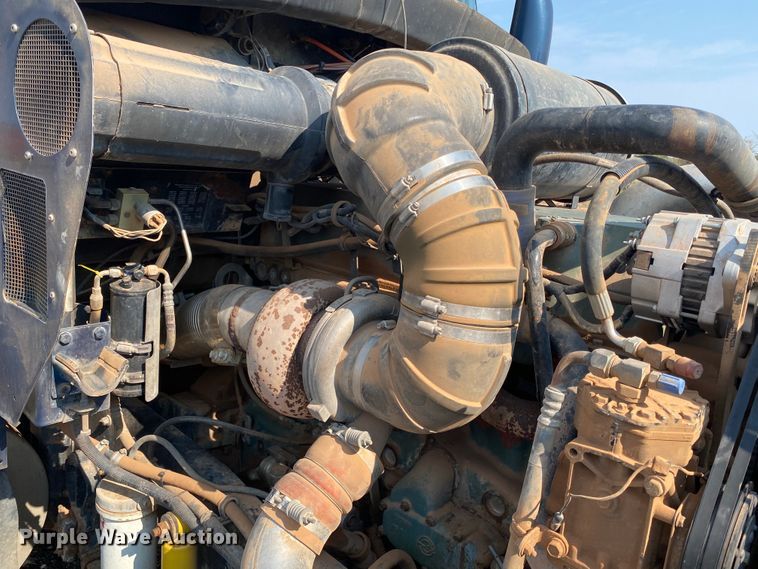 image for item HB9033 1990 Kenworth T660  dump truck