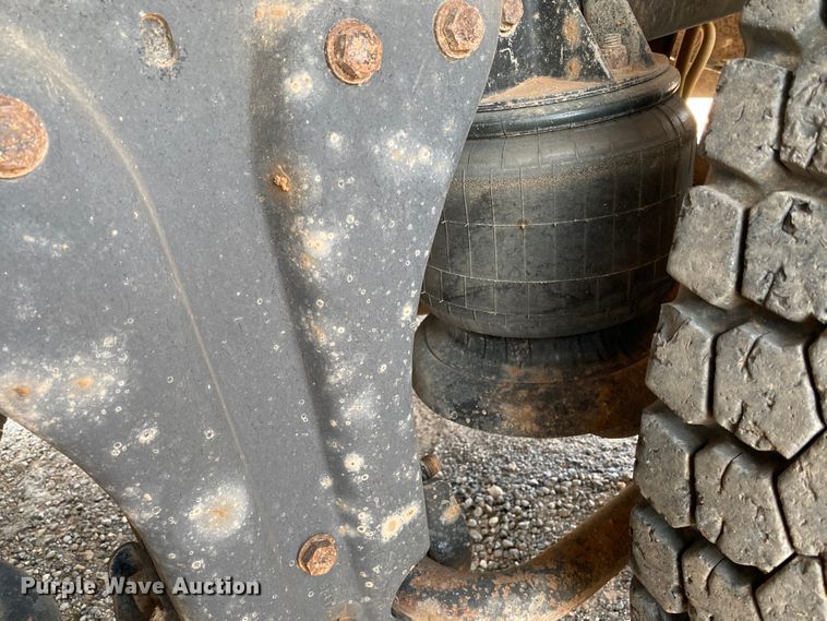 image for item HB9033 1990 Kenworth T660  dump truck