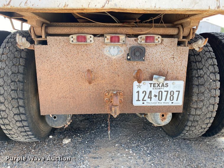 image for item HB9033 1990 Kenworth T660  dump truck