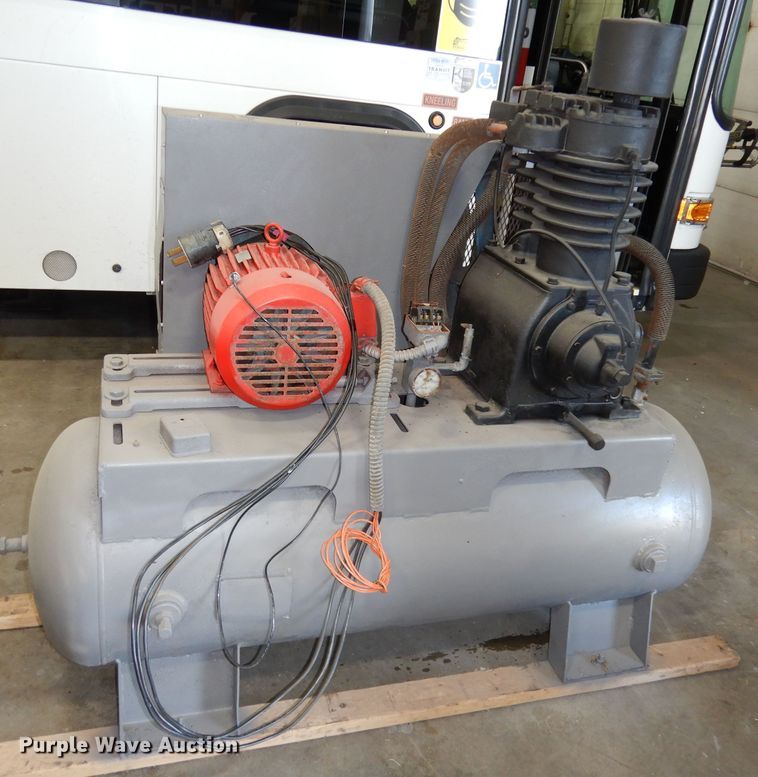 image for item HD9319 Reliance air compressor