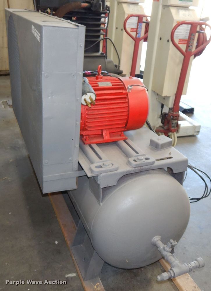 image for item HD9319 Reliance air compressor