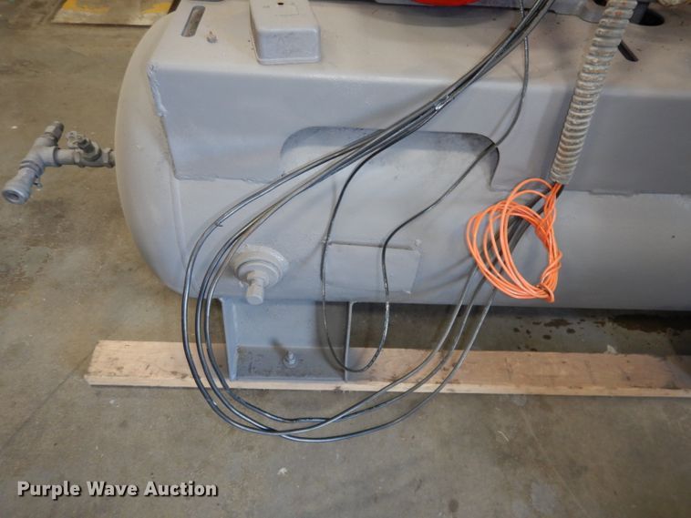 image for item HD9319 Reliance air compressor